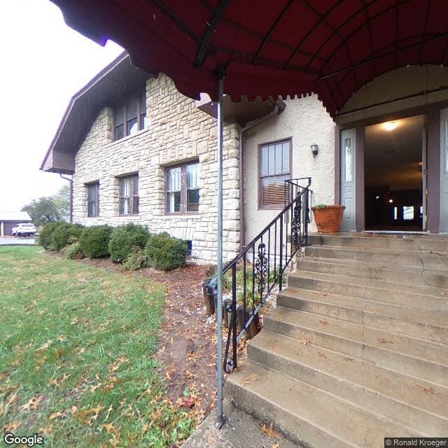 205 W Jefferson St