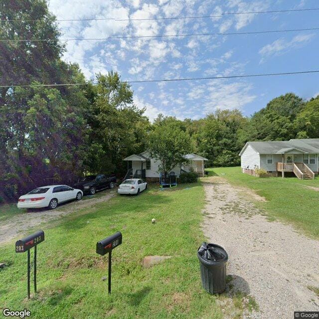 208 + 210 Dent Lane