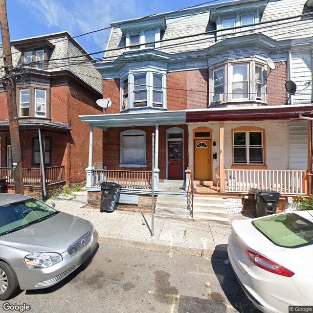2141 Penn St