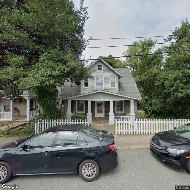 221 Ninth Street S W