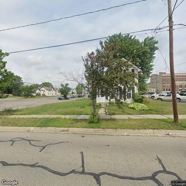 228 W Franklin St