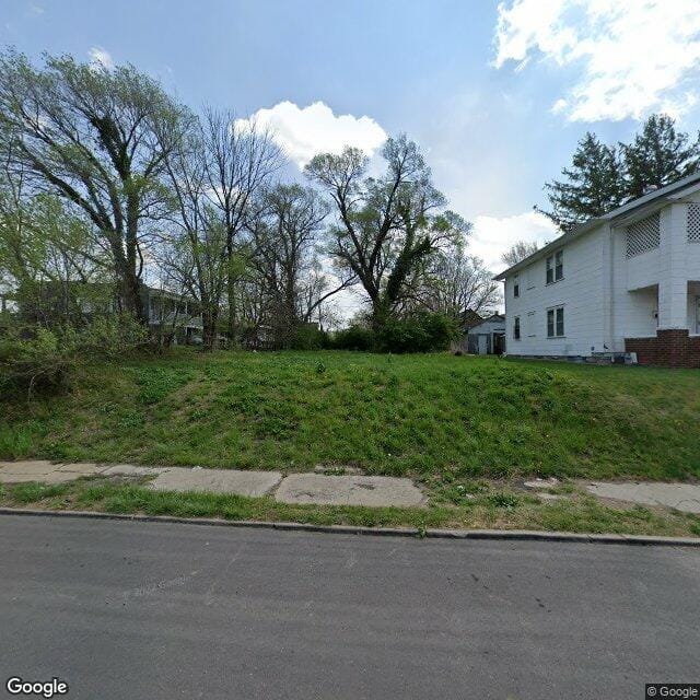 2447 Brooklyn Ave