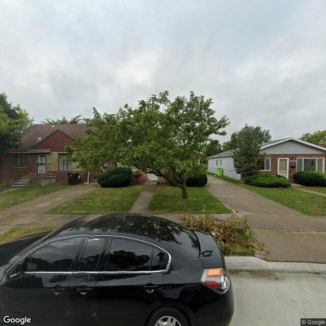 25135 Pearl St