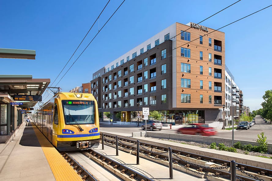 2700 University Apartments