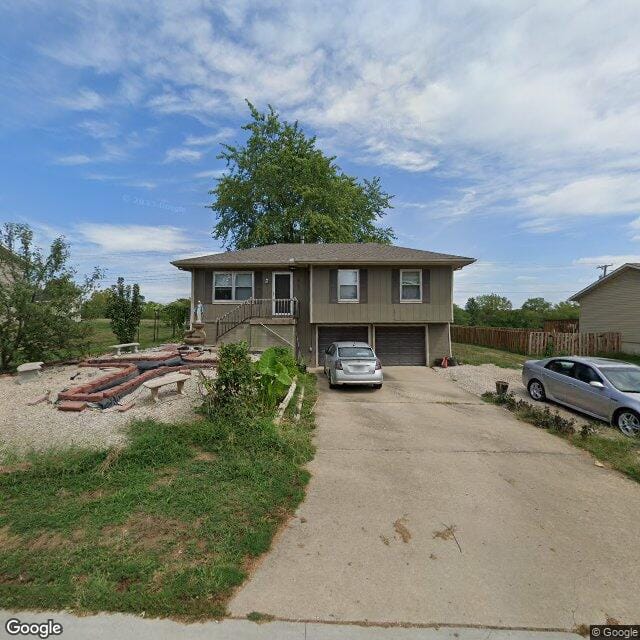 2703 Easton St