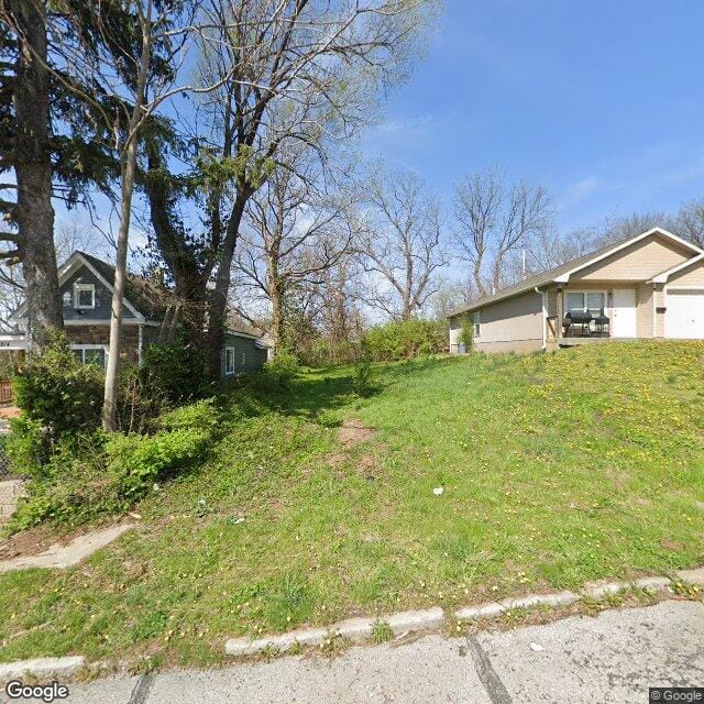 2812 Wenzel Ave