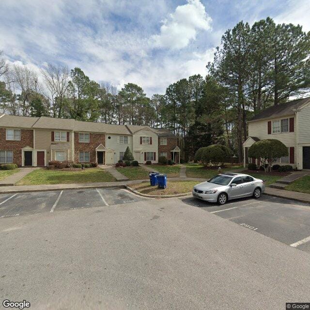 2902 Faversham Pl