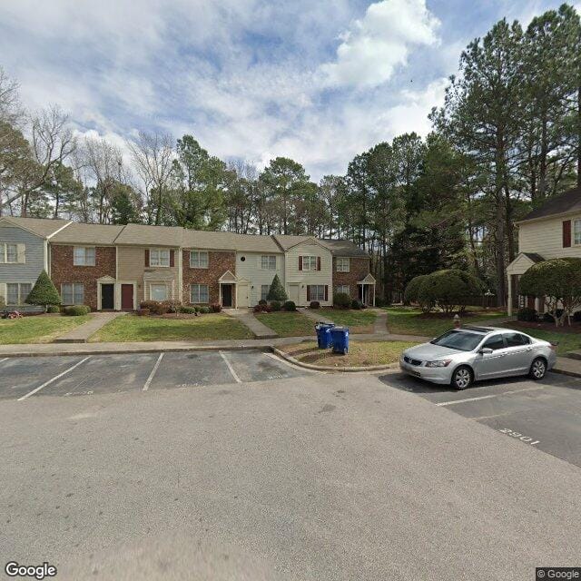 2904 Faversham Pl