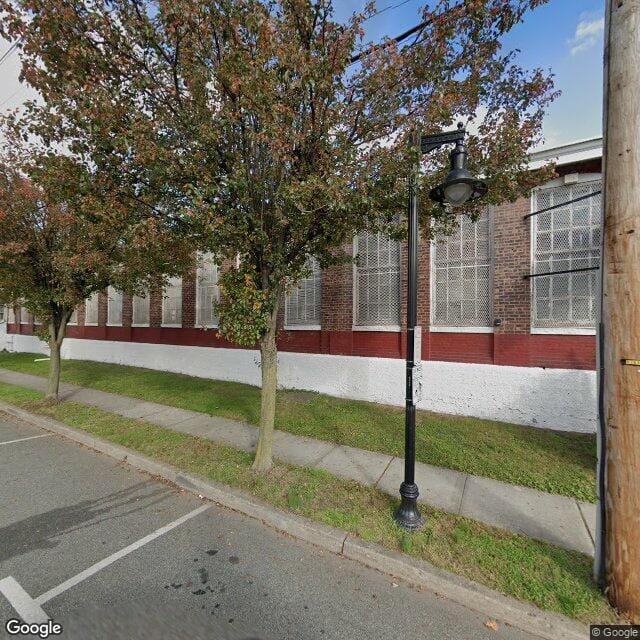 315 Railroad Ave