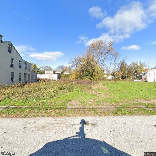 320 E Tenth St