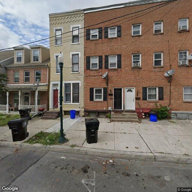 332 Hamilton St
