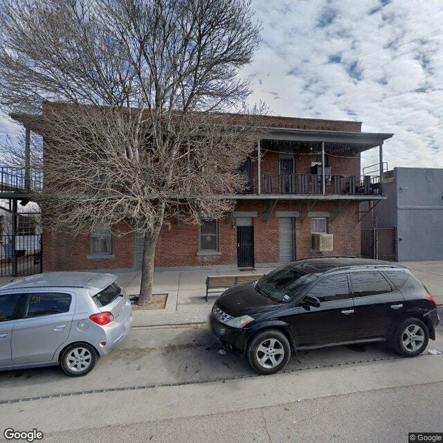 332 Leon St