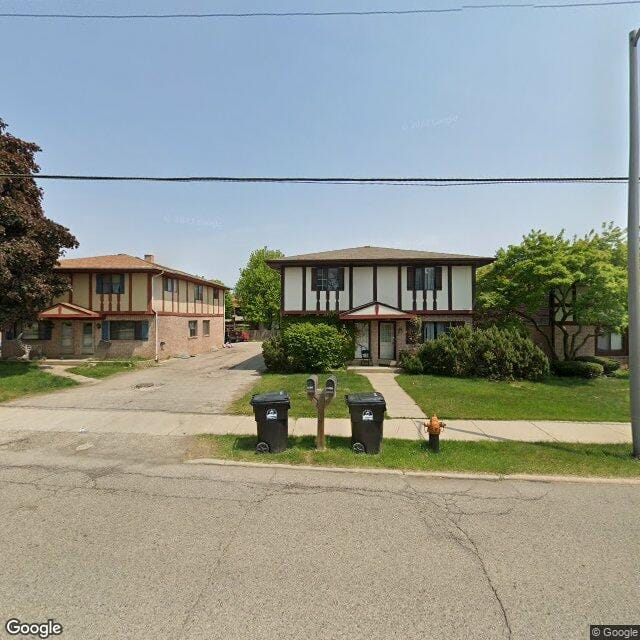 3610 12 Spring St