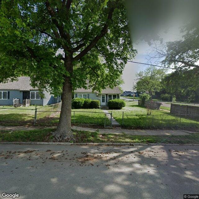 3714 E 30th St
