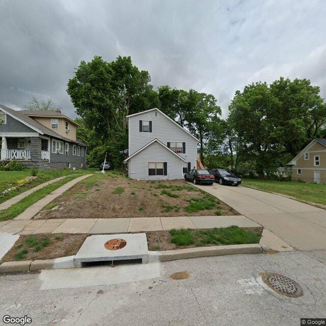 3848 E 59th Ter