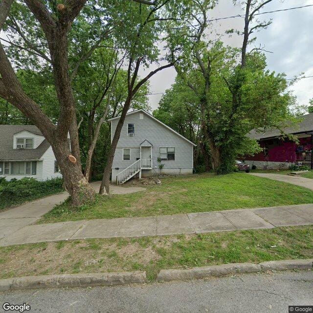 3857 E 60th St