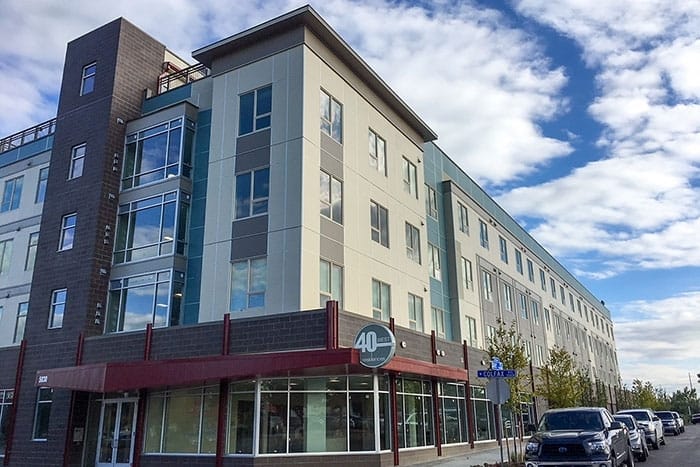40 W Residences