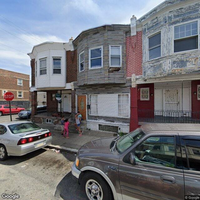 402 W Raymond St
