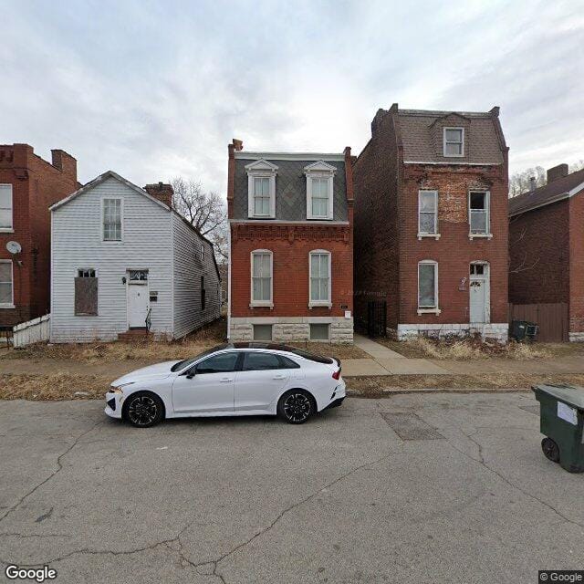 4034 N 23rd St