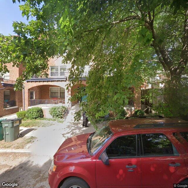 4039 Charlotte St