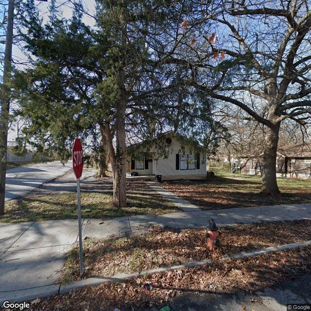 4049 E 68th Ter
