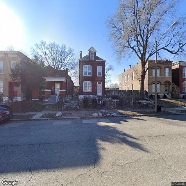 4150 Chouteau Ave