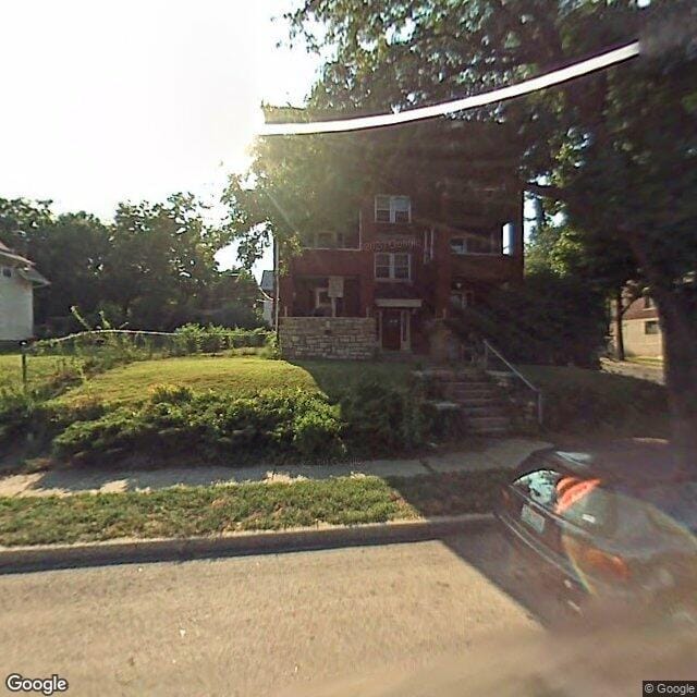 4200 Harrison St