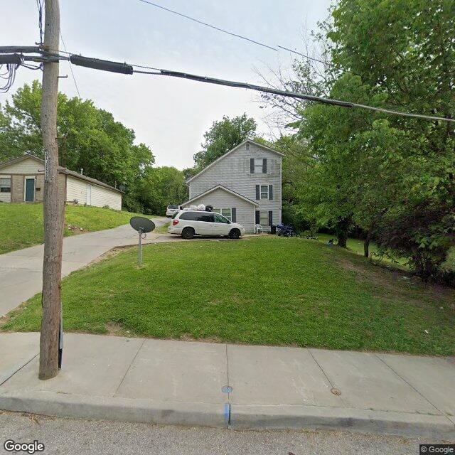 4219 E 60th Ter