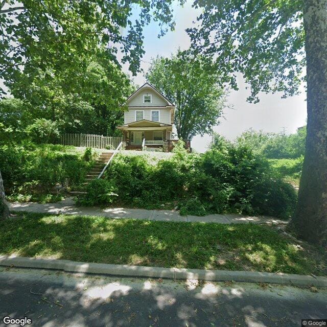 4243 Forest Ave