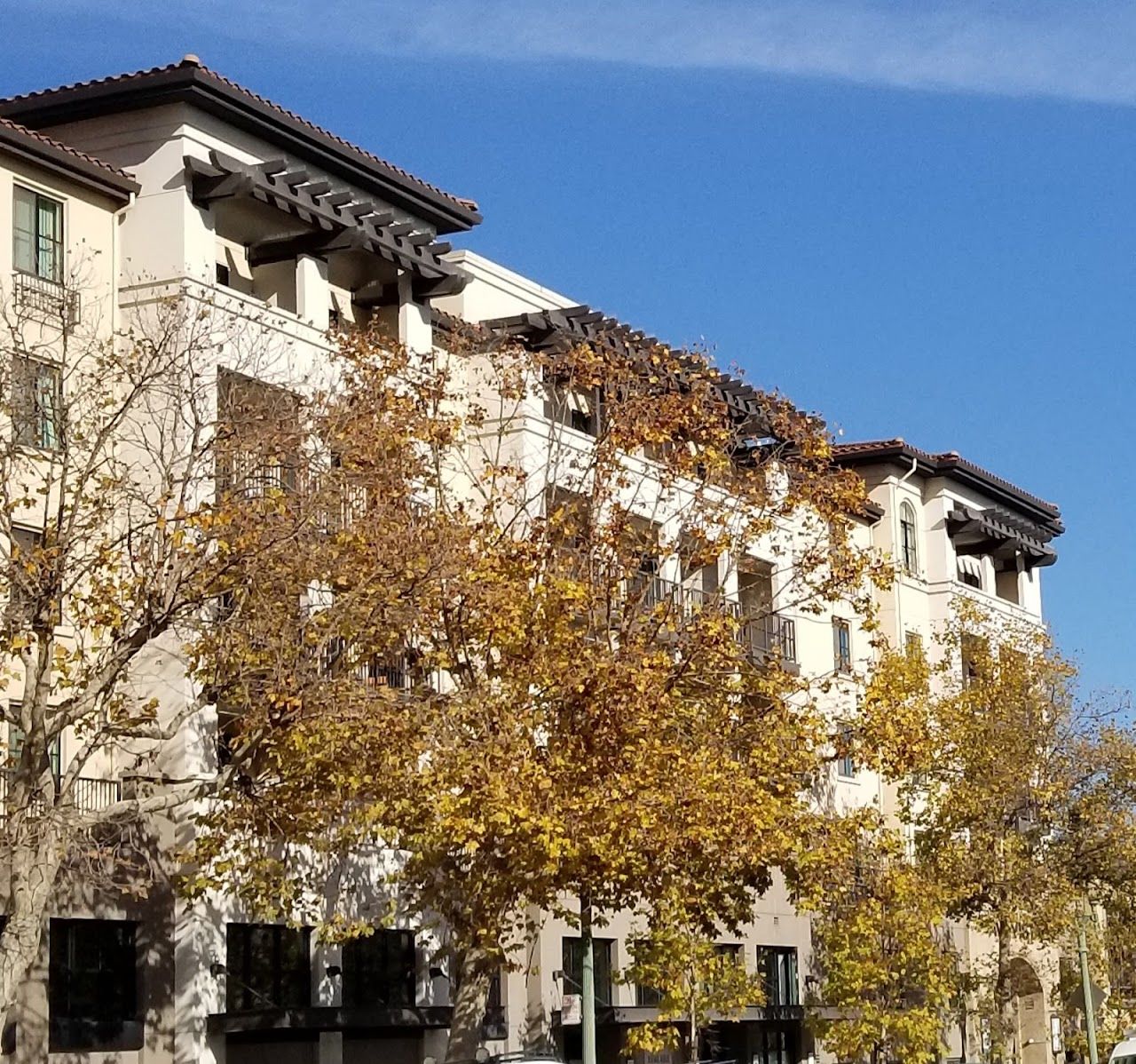 460 Grand Avenue Apartments