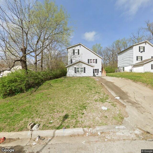 5726 Norton Ave