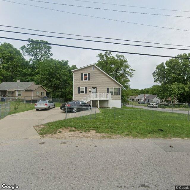 6125 Jackson Ave