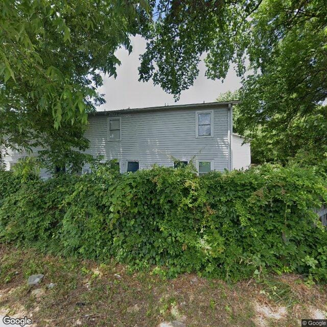 619 Watson St
