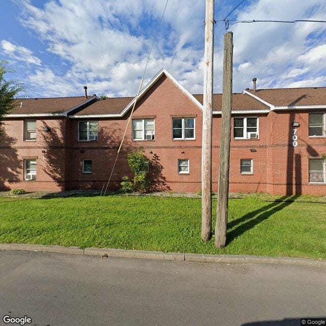 700 714 W Onondaga St Townhouses