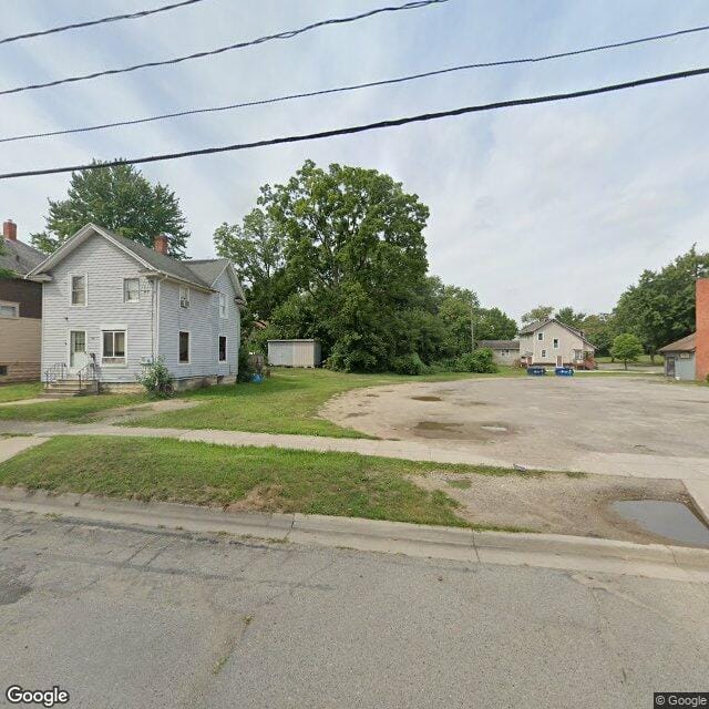 708 S Blackstone St