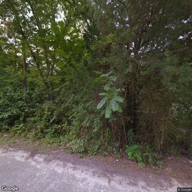 728 Roberson St