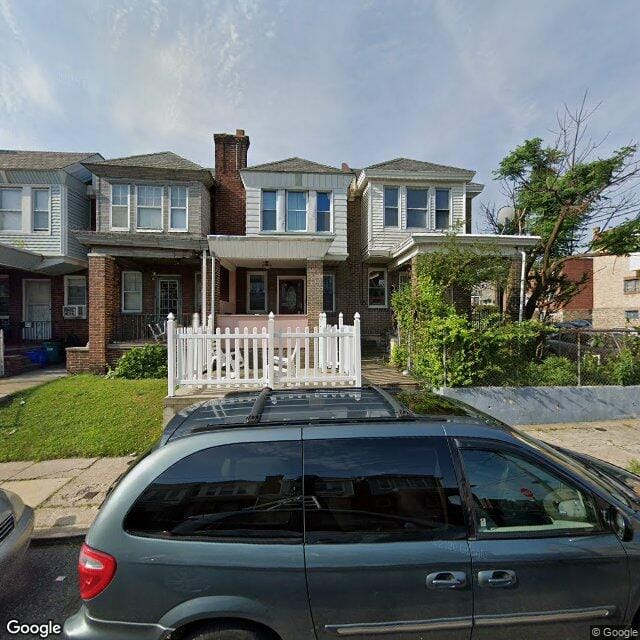 742 W Wellens Ave
