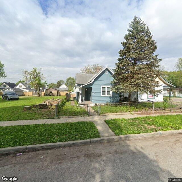 772 N Warman Ave