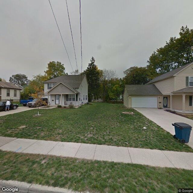 808 Williams St