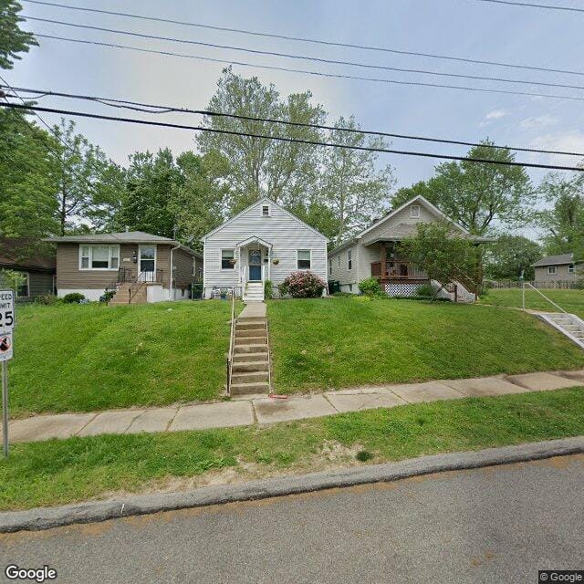 823 Holland Ave