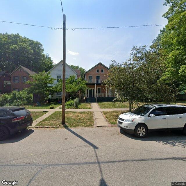913 N 7th Street