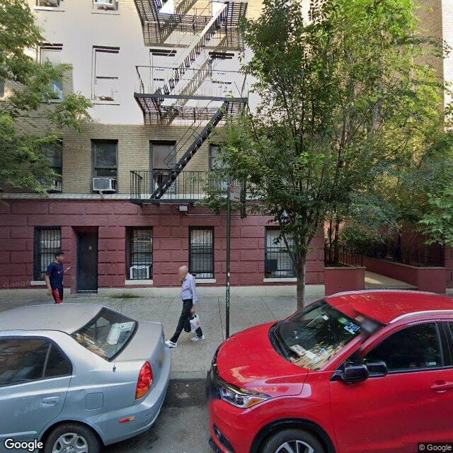 95 Thayer St