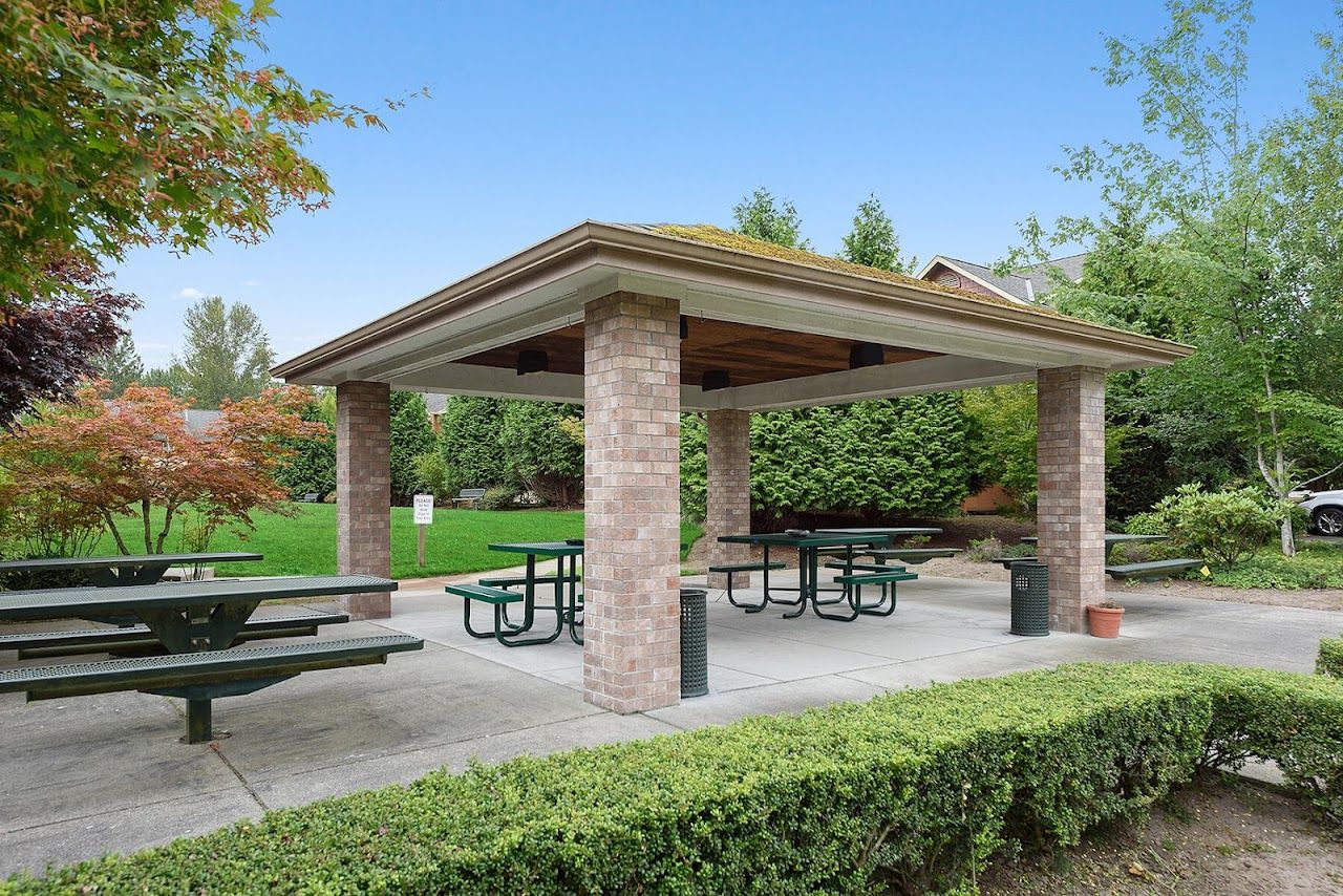 Alderwood Court Apartments