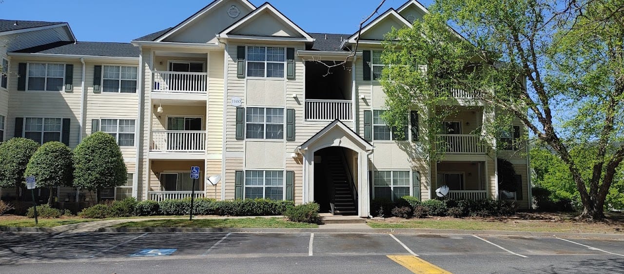 Alexander Ridge Apartments