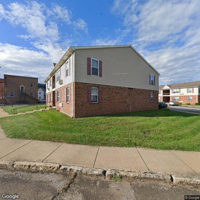 Alicia Arms Apts