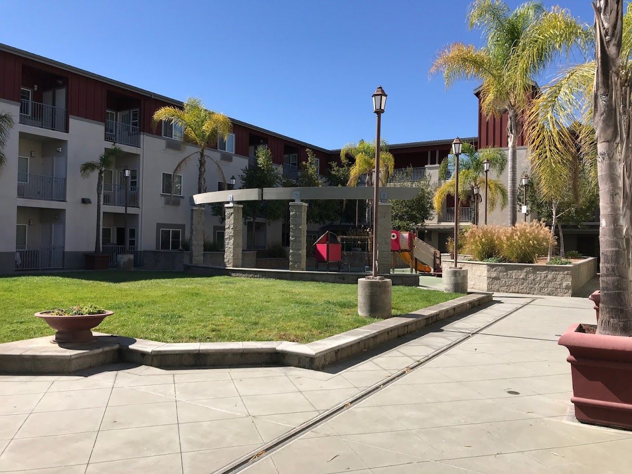 Almaden Family Apts
