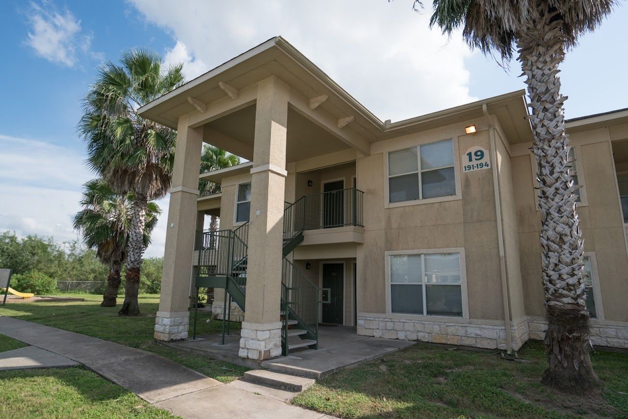 Amistad Apts