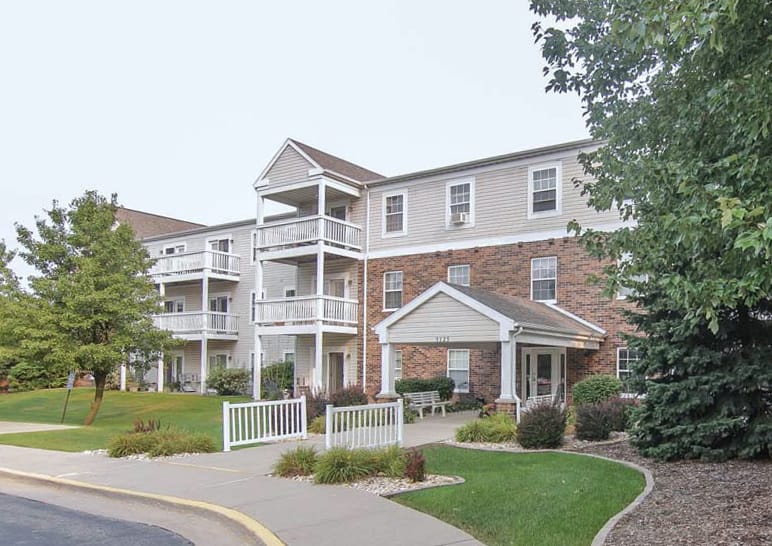 Applewood Senior Apts Ii