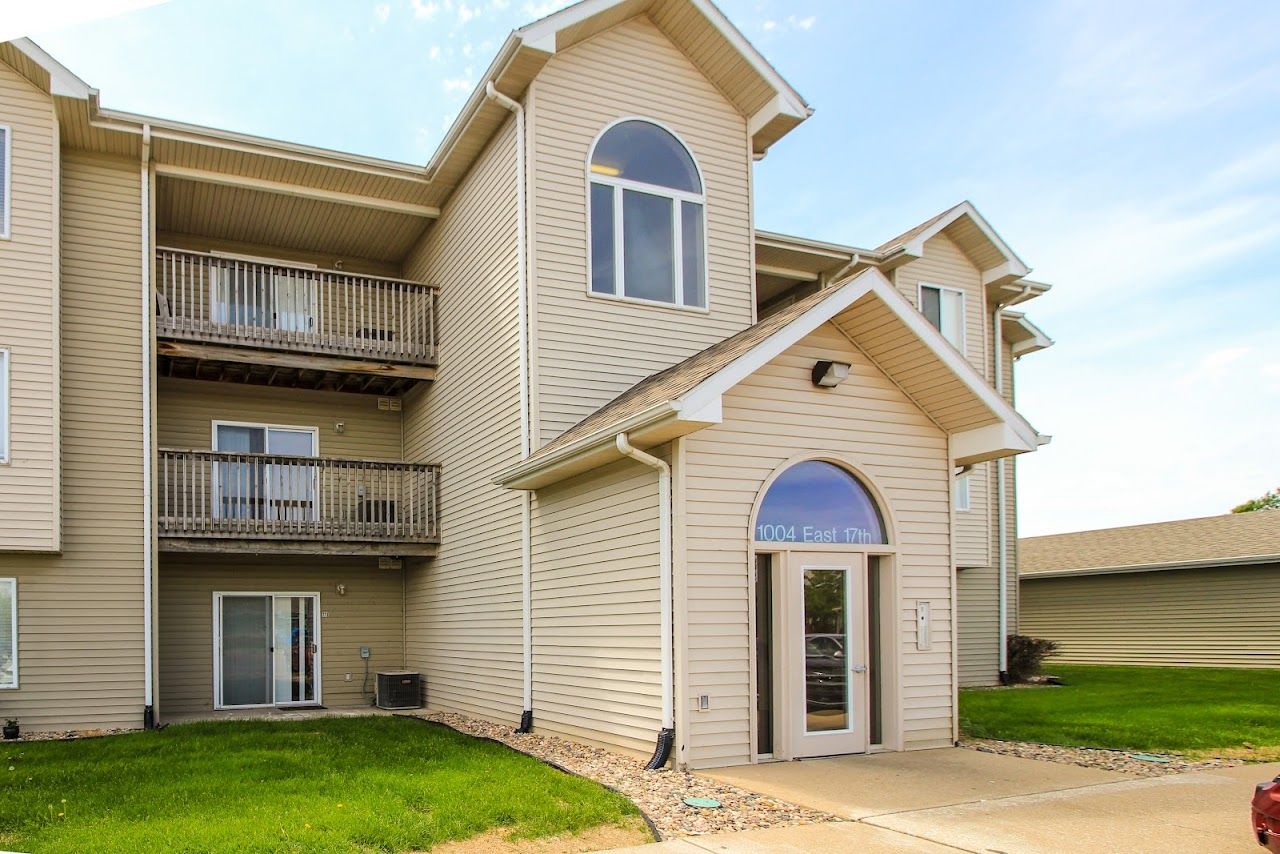 Arbors Apts
