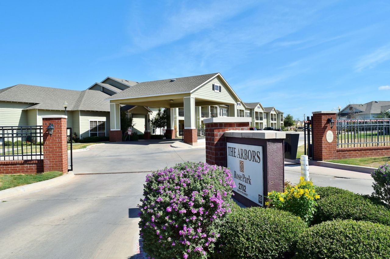 Arbors At Rose Park